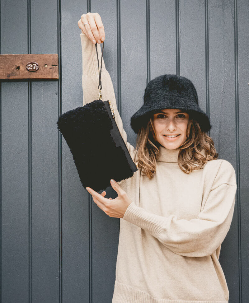 Diana 2 in 1 Clutch - Black Sheepskin - Will Bees Bespoke