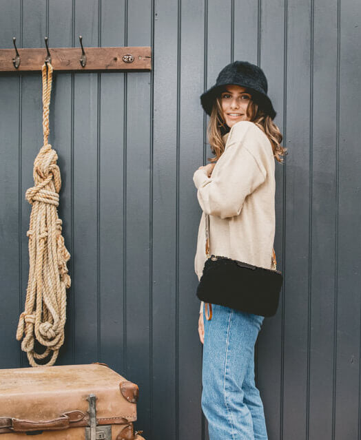 Diana 2 in 1 Clutch - Black Sheepskin - Will Bees Bespoke