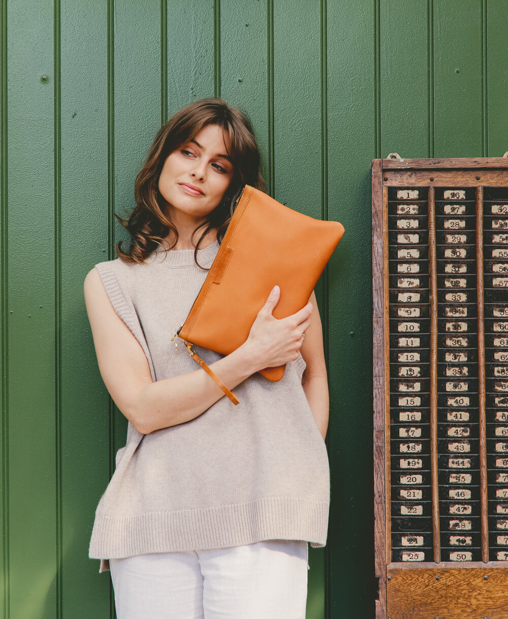 Oversized Diana 2 in 1 Clutch - Tan Leather