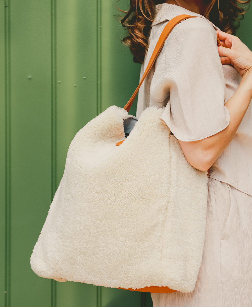 Sheepskin Tote - Cream