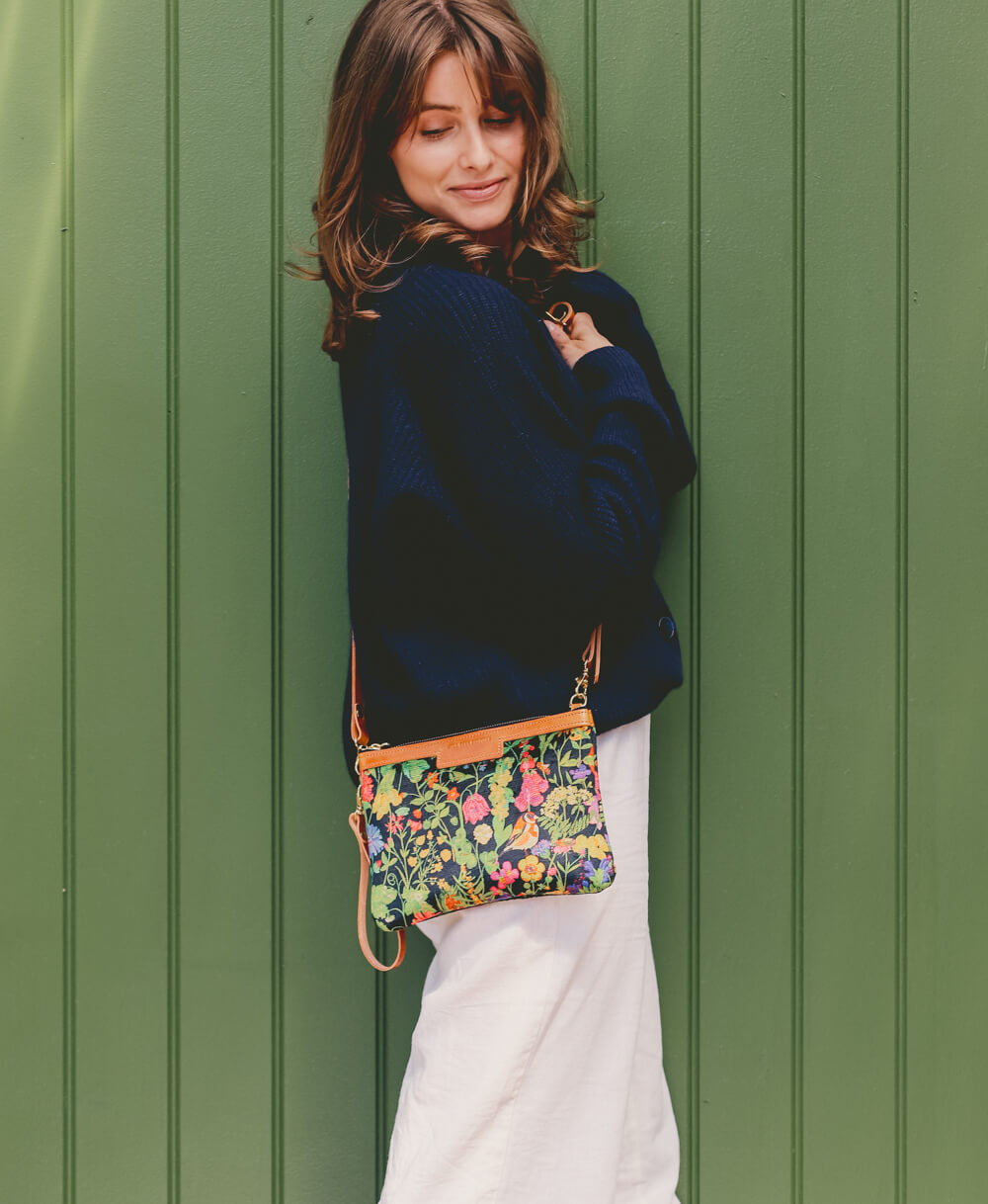 Diana 2 in 1 Clutch - Woven Meadow in Bramble