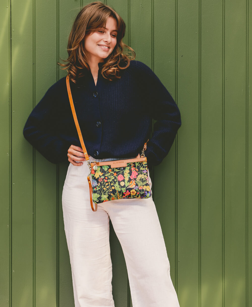 Diana 2 in 1 Clutch - Woven Meadow in Bramble