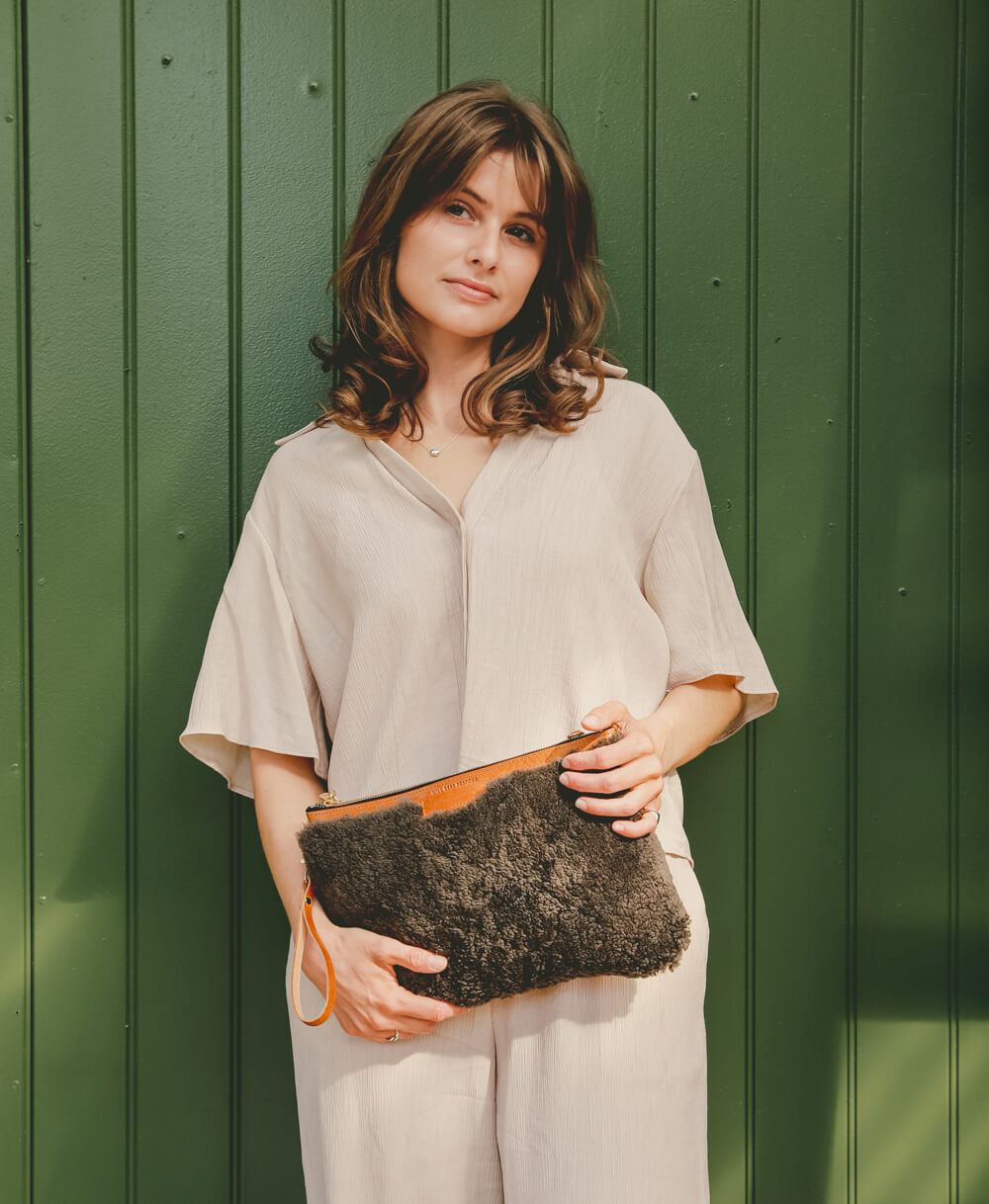 Oversized Diana 2 in 1 Clutch - Charcoal Sheepskin