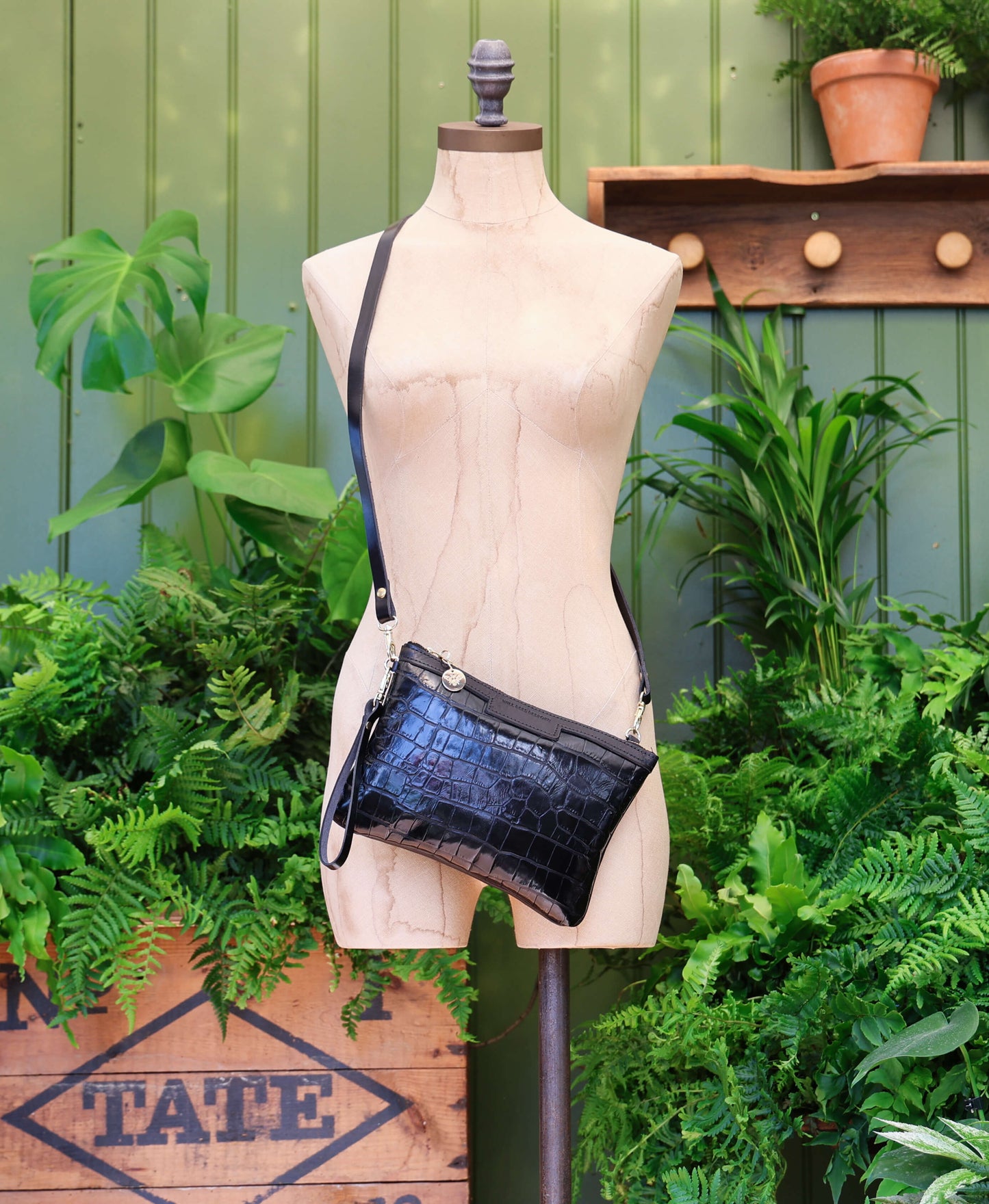 Diana 2 in 1 Clutch - Black Croc