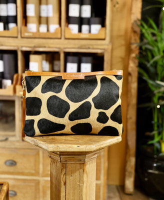 Oversized Diana 2 in 1 Clutch - Giraffe Spot - Will Bees Bespoke