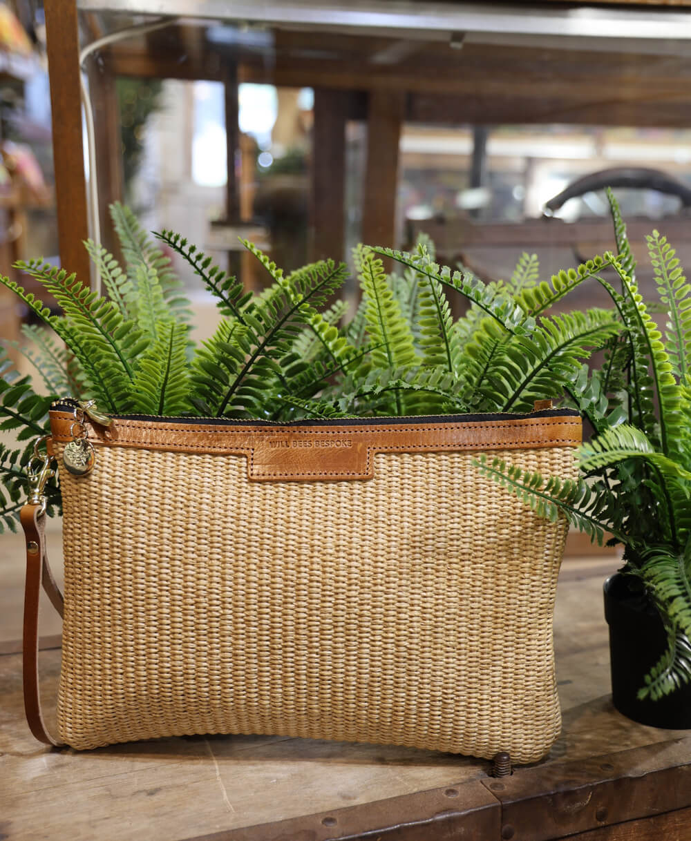 Oversized Diana 2 in 1 Clutch - Raffia in Natural
