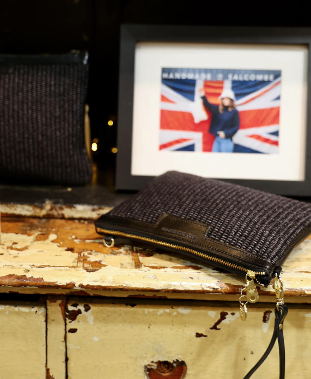 Diana 2 in 1 Clutch - Raffia in Black