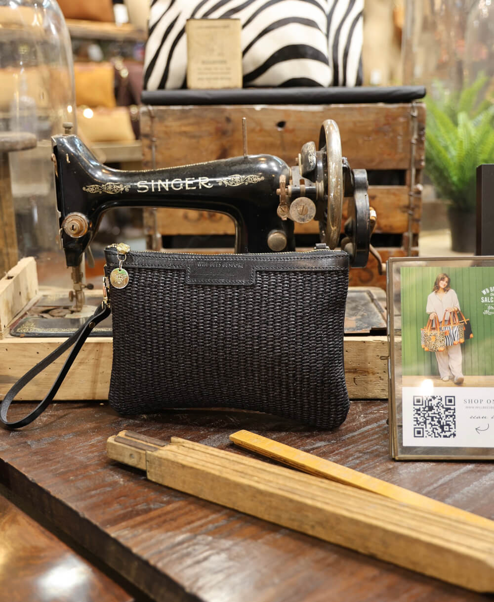 Diana 2 in 1 Clutch - Raffia in Black