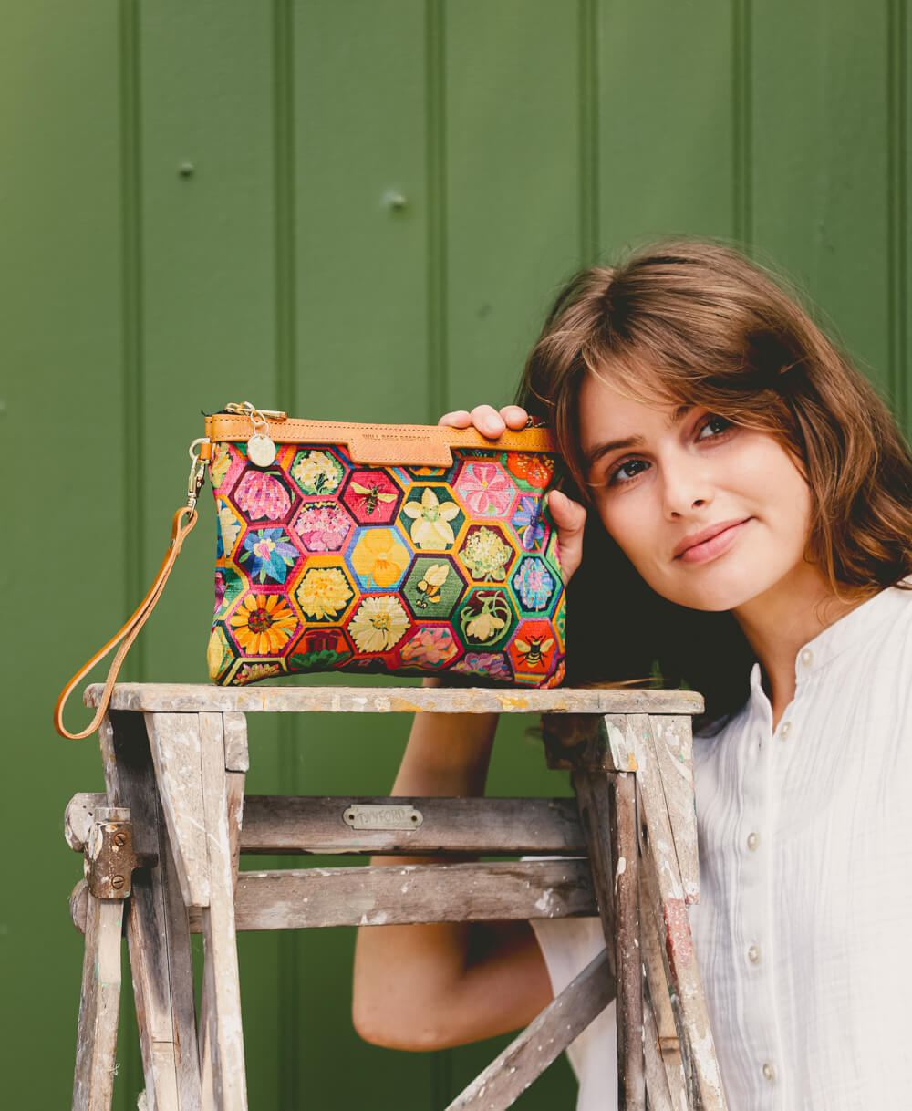 Diana 2 in 1 Clutch - Hexagon Hive in Ivy - Will Bees Bespoke
