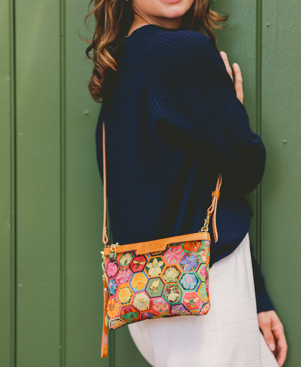 Diana 2 in 1 Clutch - Hexagon Hive in Ivy - Will Bees Bespoke