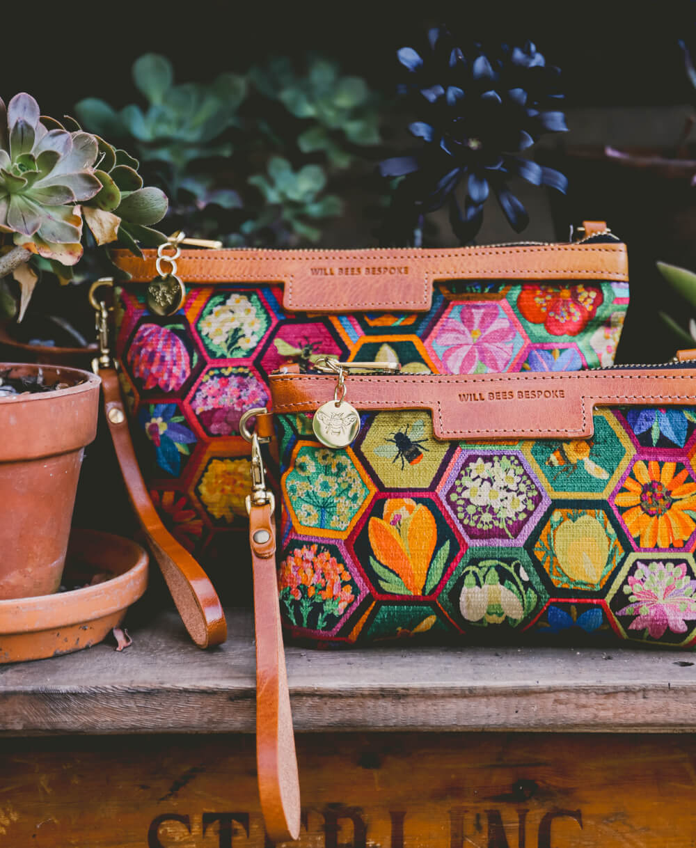 Mini Diana 2 in 1 Clutch - Hexagon Hive in Ivy