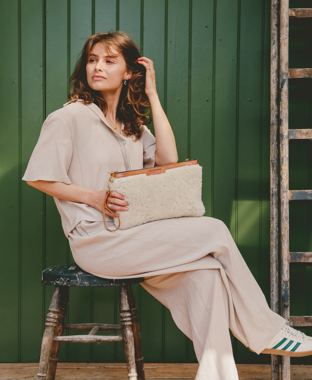 Oversized Diana 2 in 1 Clutch - Cream Sheepskin