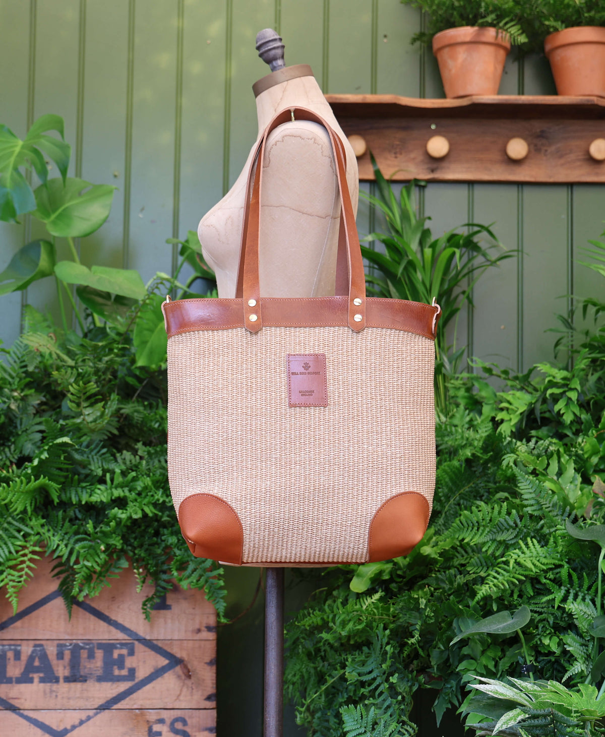 Medium Tote - Raffia in Natural