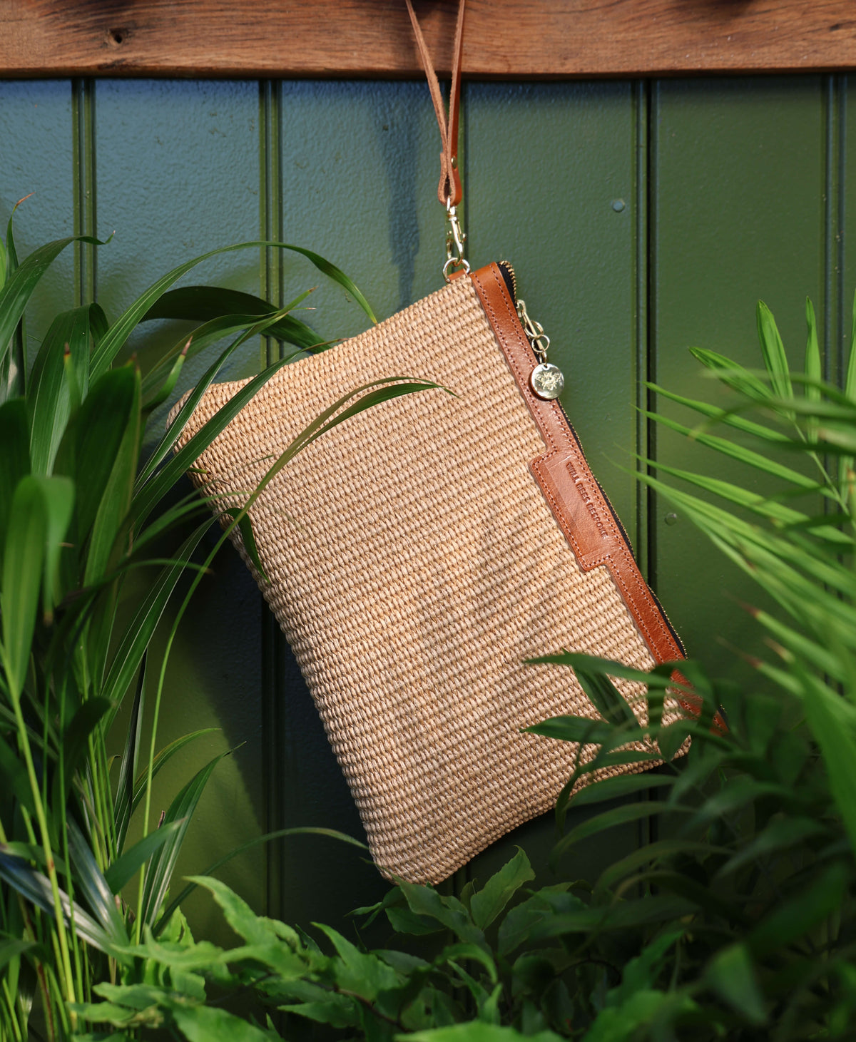 Oversized Diana 2 in 1 Clutch - Raffia in Natural