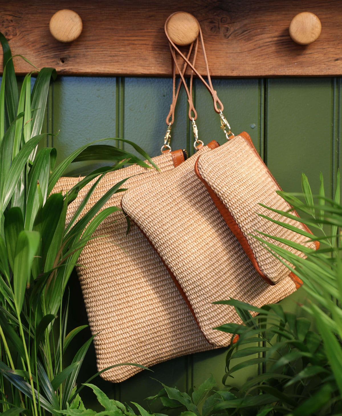 Oversized Diana 2 in 1 Clutch - Raffia in Natural