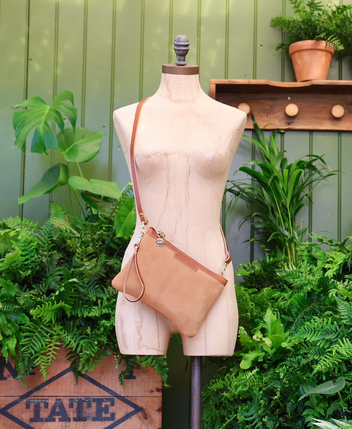 Diana 2 in 1 Clutch - Camel Suede