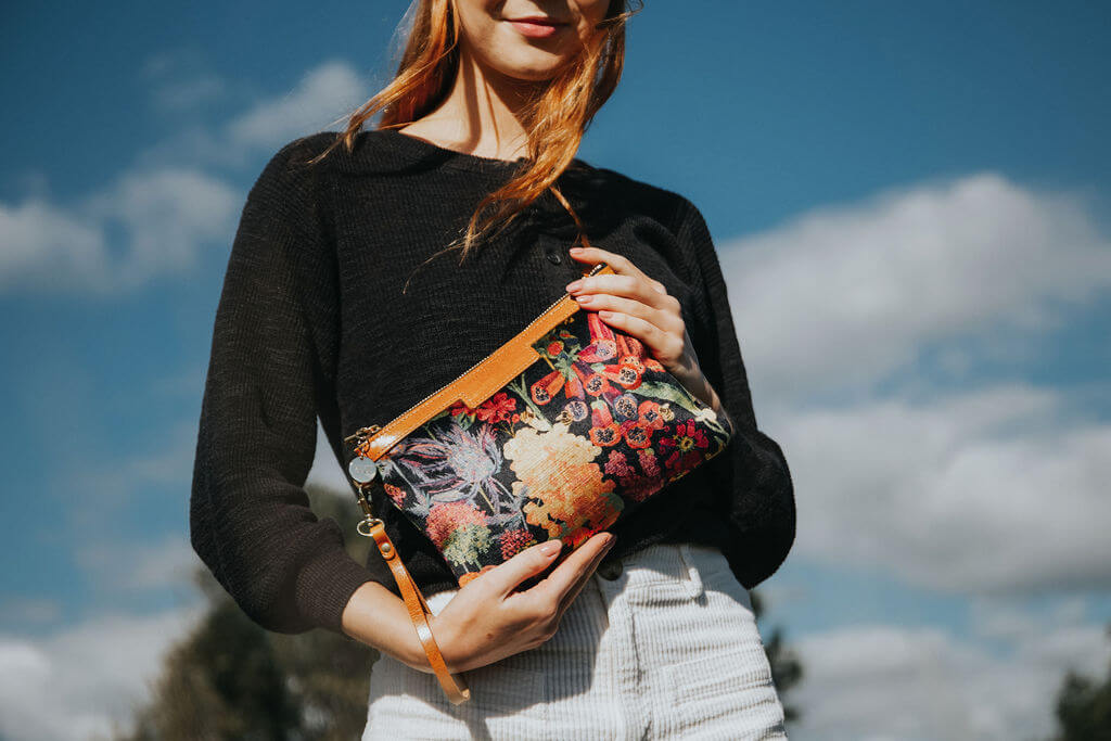 Oversized Diana 2 in 1 Clutch - Bee Story in Eden - Will Bees Bespoke